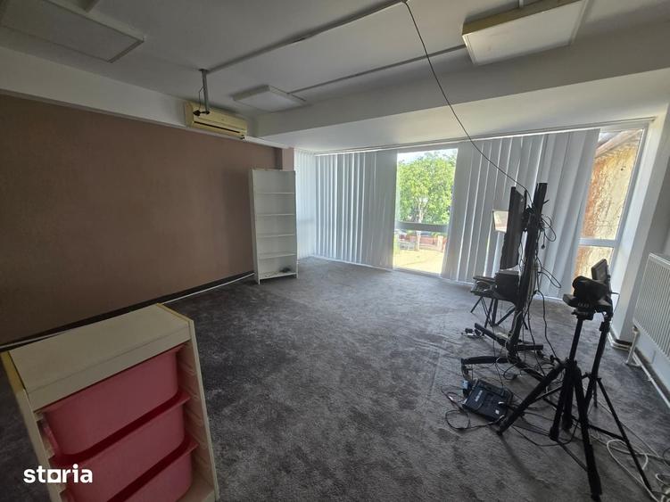 Casa individuala 3 nivele, 12 camere, 6 bai, 10 parcare, Lipovei - 3