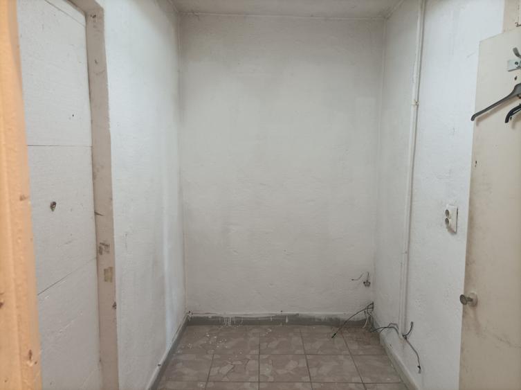 Spațiu comercial, de 40 mp, în Astra
