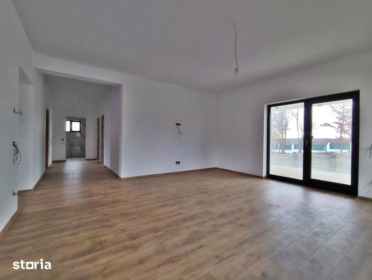 Casă cu 4 camere cu Teren 616 Mp în Paleu