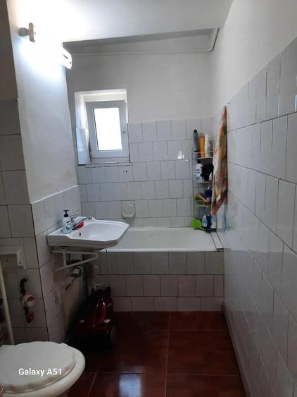 Garsonieră decomandată în Gorjului