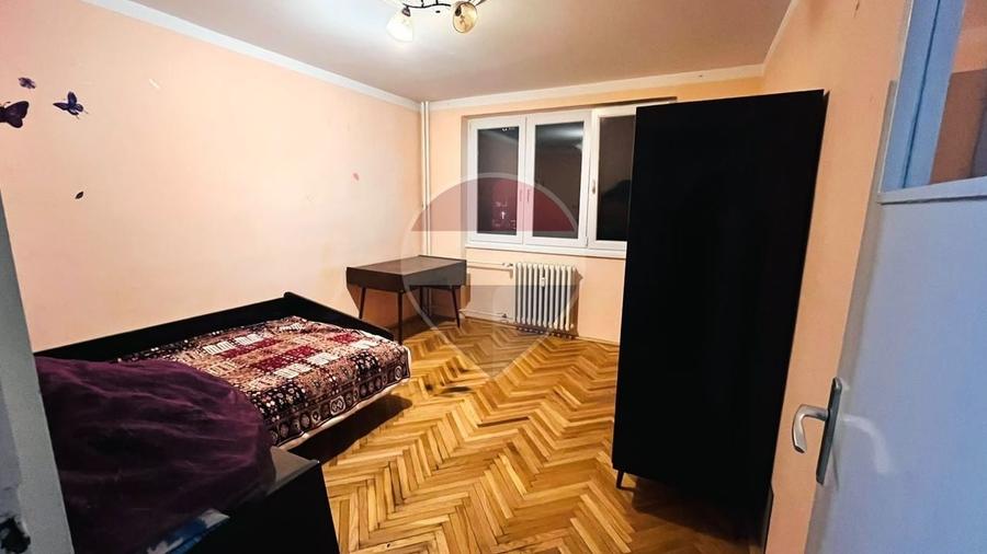Apartament cu 2 camere semidecomandat, mobilat în Rogerius