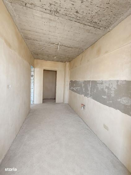 Apartament cu 6 camere decomandat în Cug