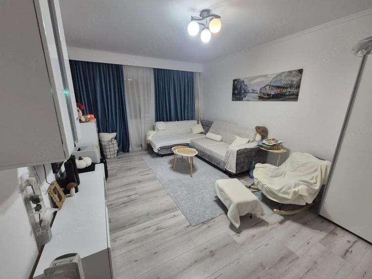 Apartament cu 2 camere decomandat în Trivale