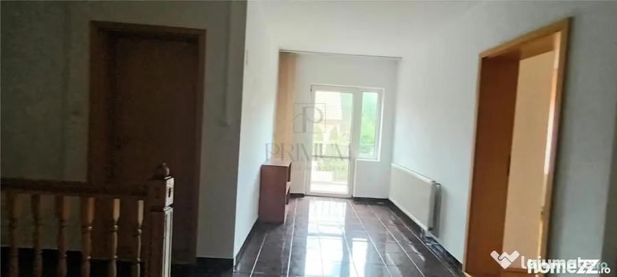 Casă cu 5 camere cu Teren 600 Mp în Lipovei