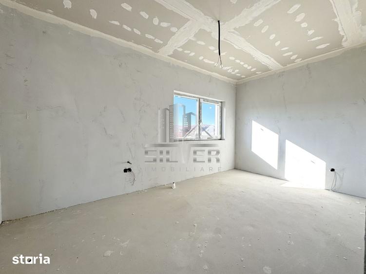 Casă cu 4 camere cu Teren 220 Mp în Gilău