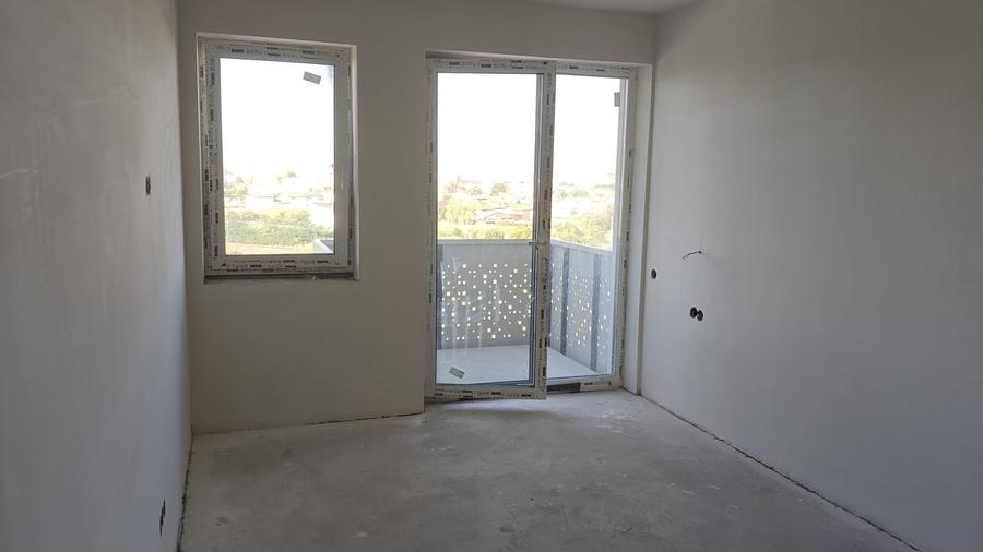 Apartament cu 3 camere semidecomandat în Apahida