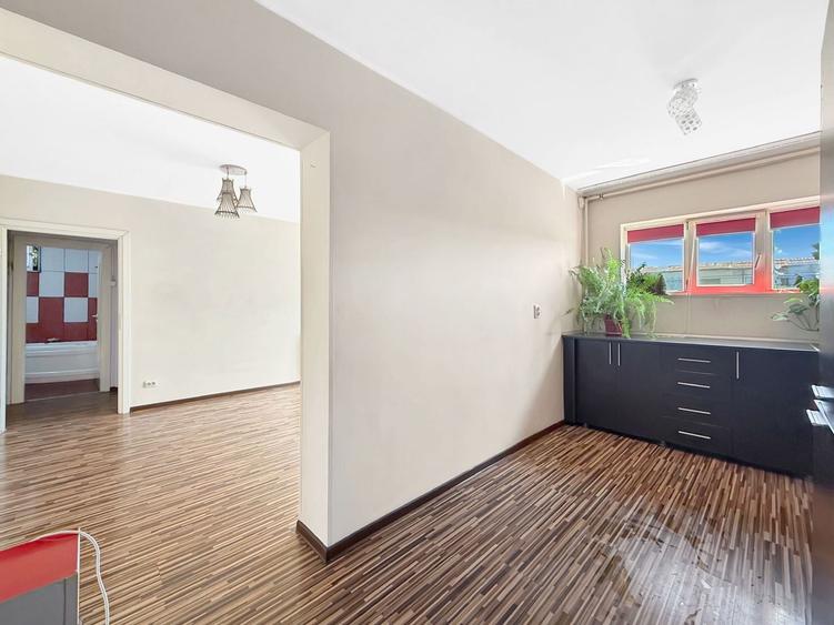 2 Camere | Etaj 3/4 | Partial Mobilat-Utilat | Kiseleff | Comision 0 - 7