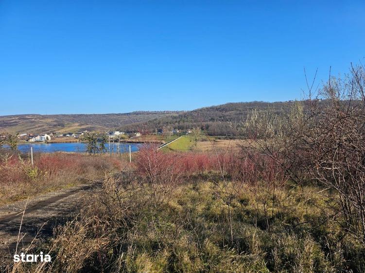 Teren de 592 mp, în Aroneanu
