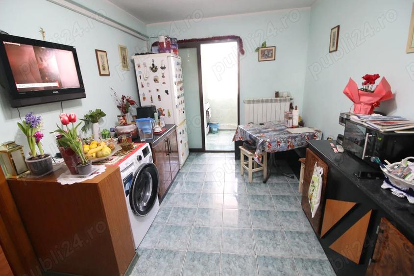 Apartament cu 2 camere decomandat, mobilat în Vest