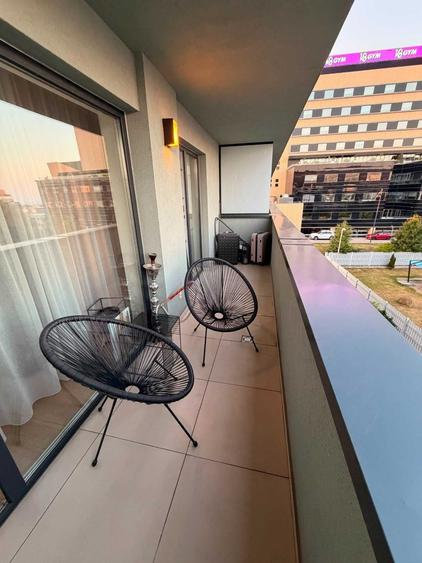 Apartament cu 2 camere decomandat în Europa