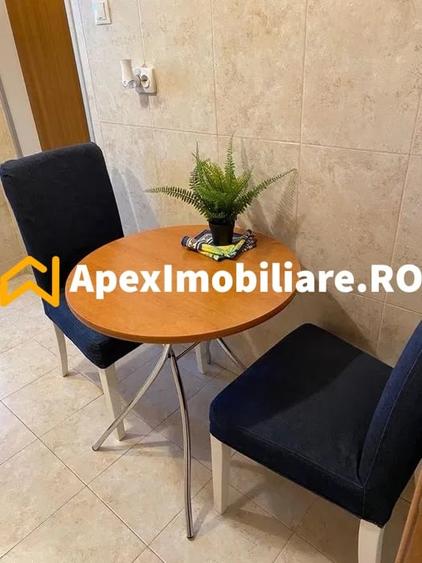Garsonieră decomandată, mobilată în Unirii