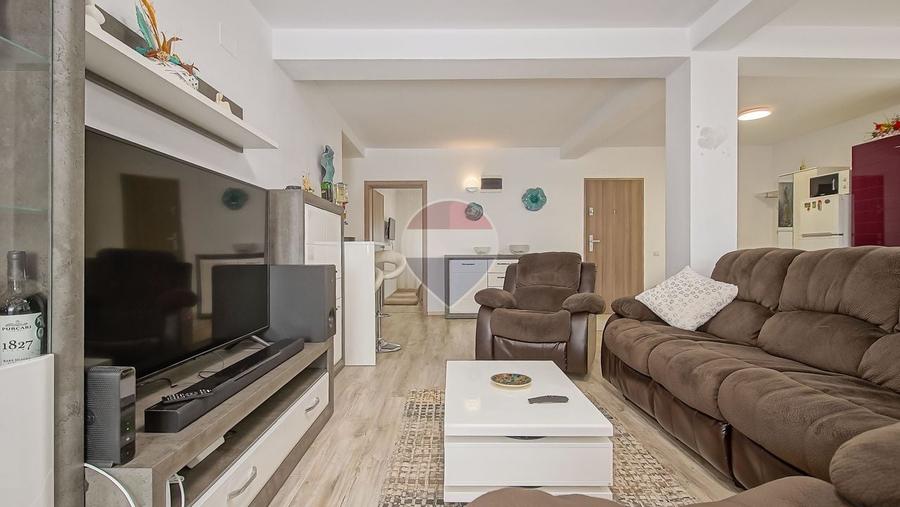 Apartament cu 4 camere decomandat, mobilat în Cioplea