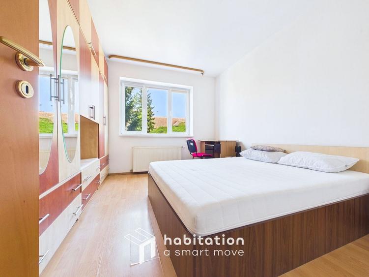 Apartament cu 3 camere semidecomandat în Central