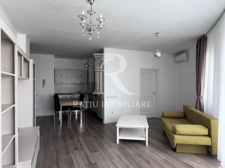Apartament cu 3 camere decomandat, mobilat în Calea Aradului