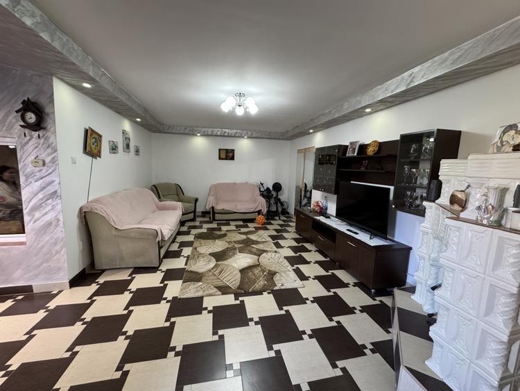 Casă individuală cu 3 camere cu Canalizare în Poștei - Bucov
