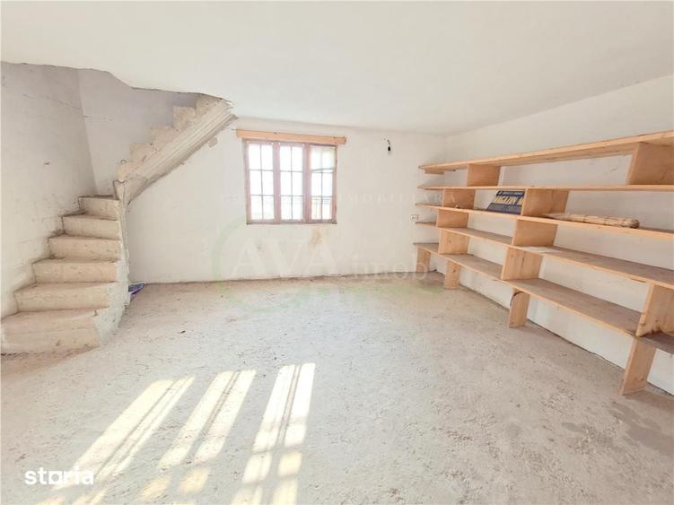 Casă cu 3 camere cu Teren 2413 Mp în Cleja