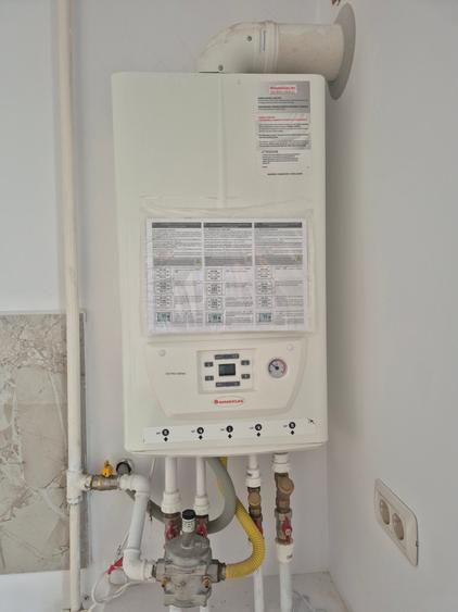Apartament cu 2 camere semidecomandat în Trafic Greu
