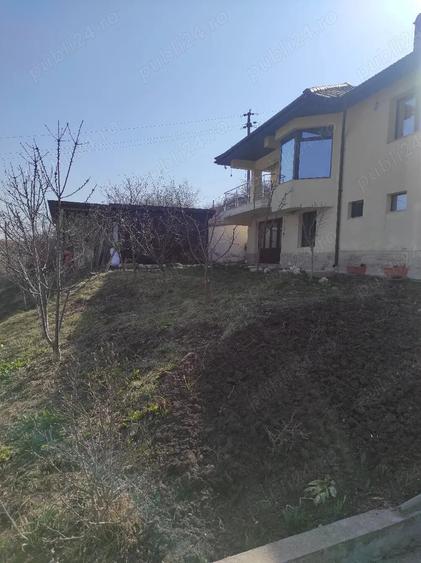 Casă cu Teren 1040 Mp în Central
