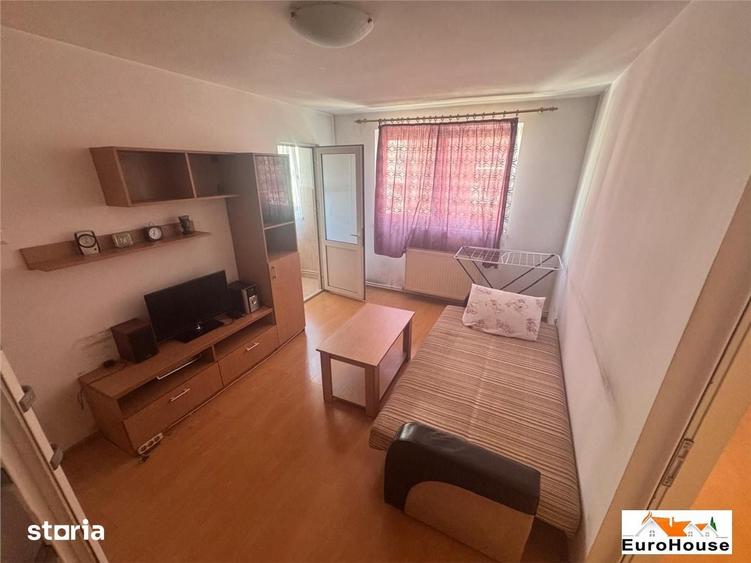 Apartament cu 2 camere în Cetate