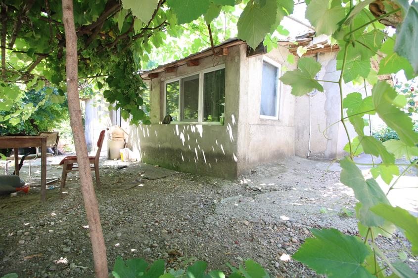 Casă individuală cu 3 camere cu Teren 999 Mp în Șerbeștii Vechi