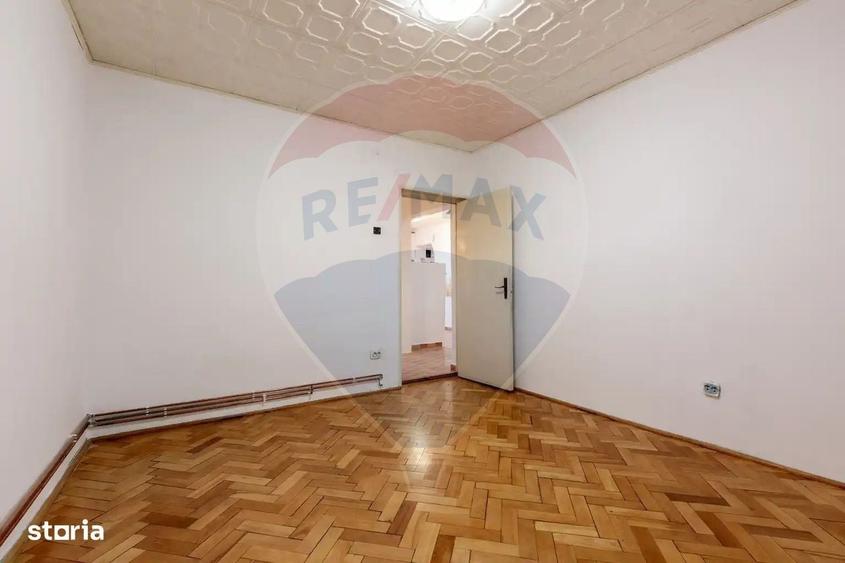 Apartament cu 3 camere de vanzare in zona apreciata - 9