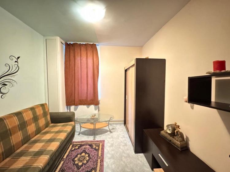 Apartament cu 2 camere semidecomandat în Abator
