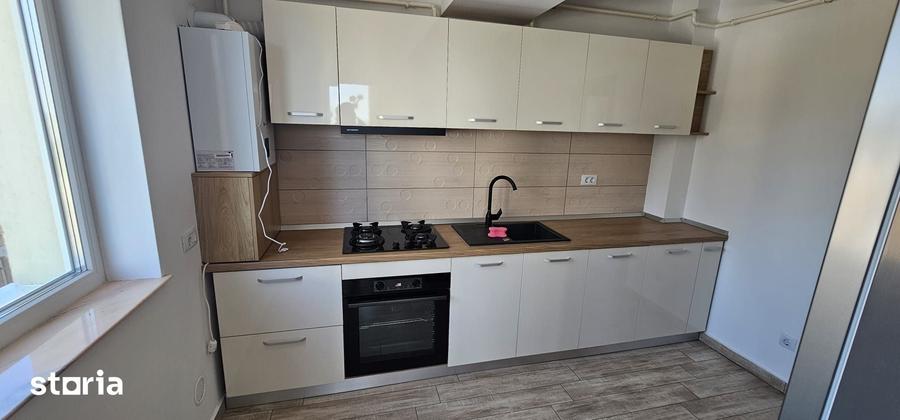 Apartament cu 3 camere în Copou