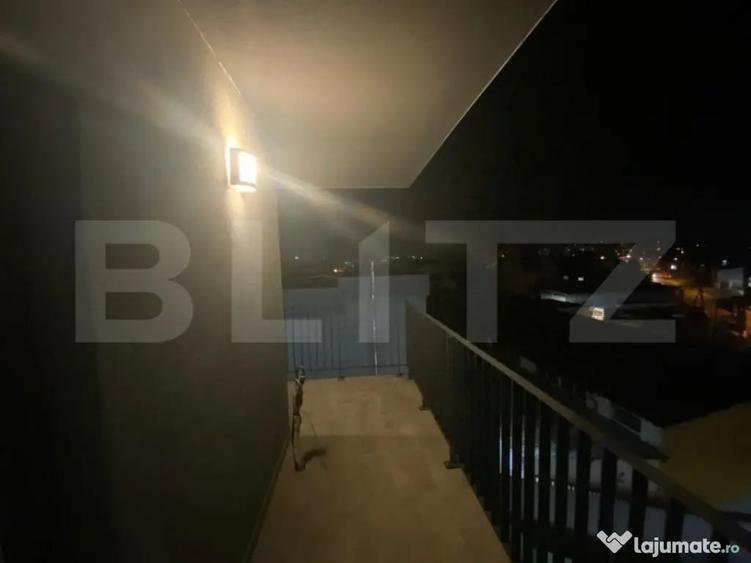 Apartament cu 3 camere semidecomandat în Calea București