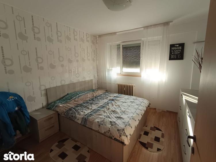 Apartament cu 3 camere, mobilat în Vitan