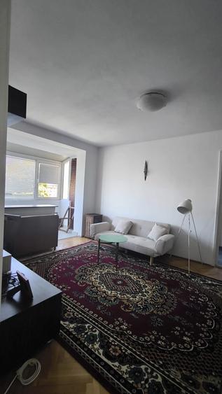 Apartament cu 2 camere semidecomandat în Semicentral