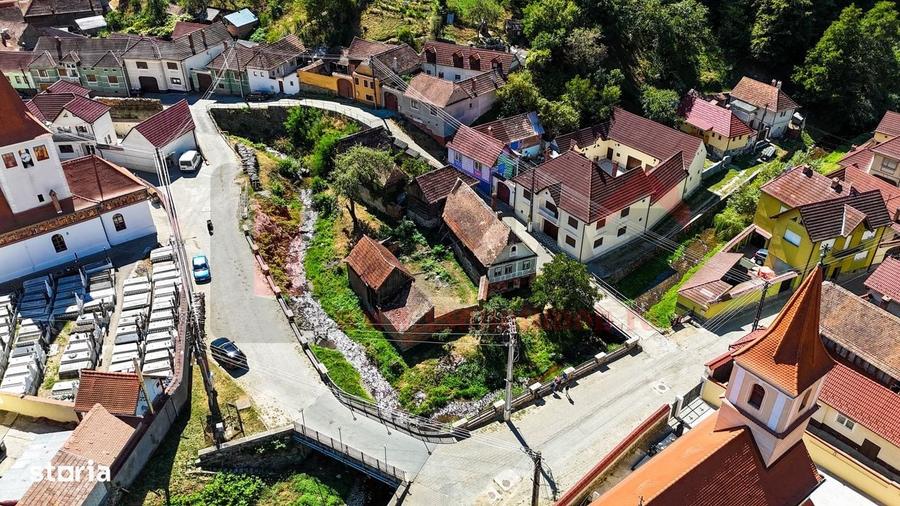 Casă cu 3 camere cu Teren 339 Mp în Tilișca