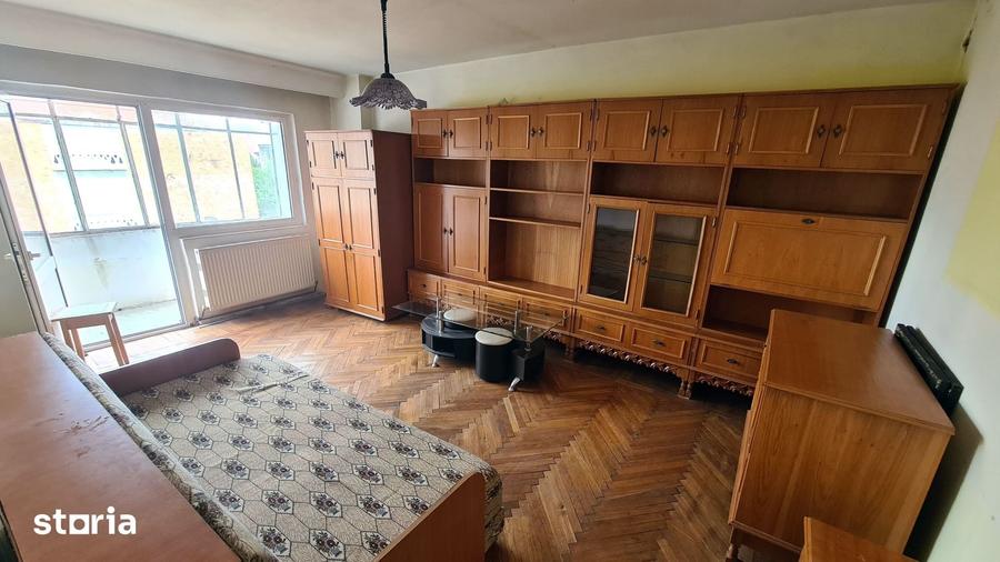 Apartament cu 2 camere decomandat în Central