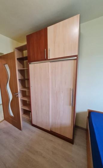 Apartament cu 3 camere decomandat în Independenței