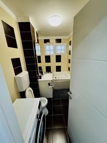Apartament cu 3 camere decomandat în Dosu Bricii