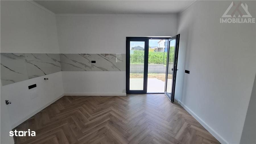 Casă cu 4 camere cu Teren 400 Mp în Rediu