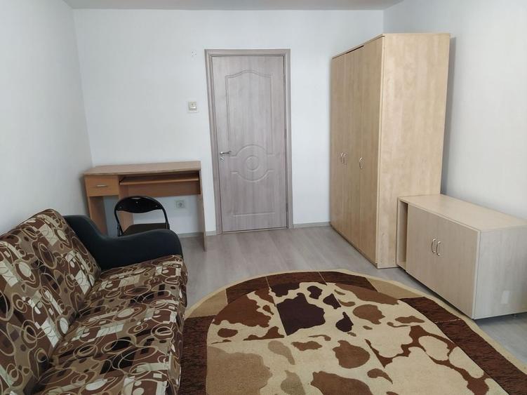 Apartament cu 2 camere decomandat în Gară