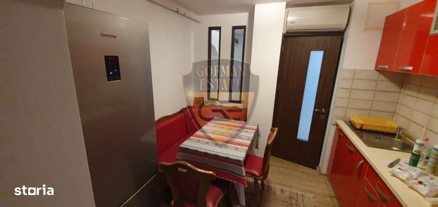 Apartament cu 3 camere decomandat în Faleza Nord