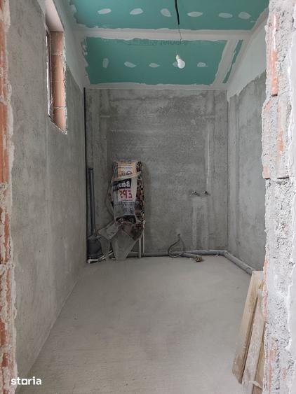 Casă cu 4 camere cu Teren 508 Mp în Ulmi