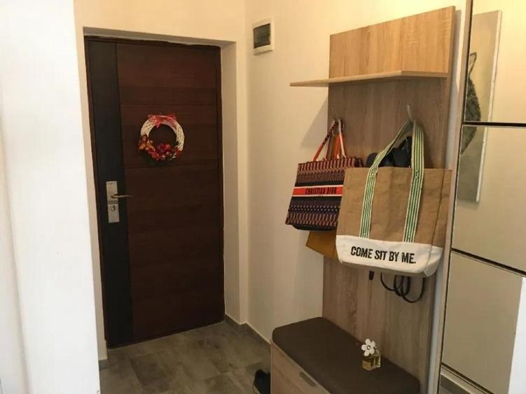 Apartament cu 2 camere decomandat, mobilat în Lazaret