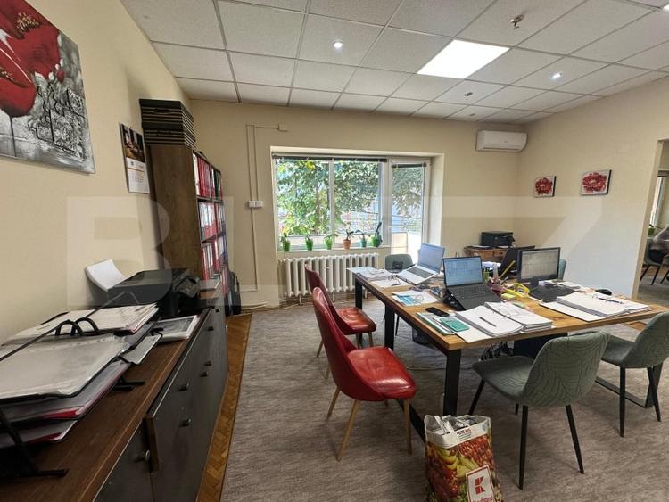 Apartament cu 3 camere decomandat, mobilat în Titulescu