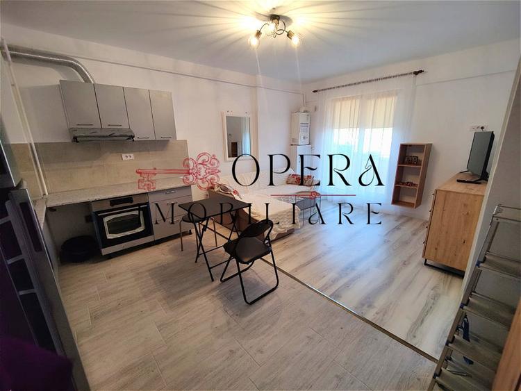 Apartament cu 2 camere decomandat în Podul de Fier