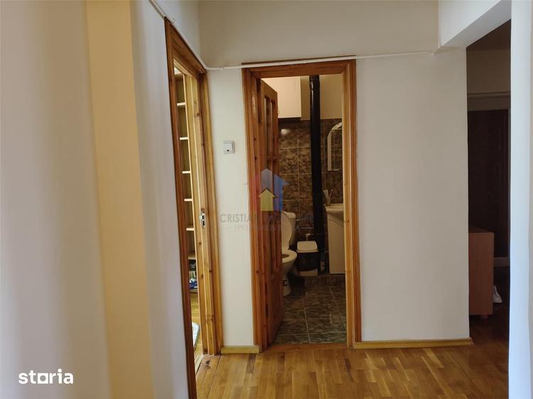 Apartament cu 3 camere în Buzaului