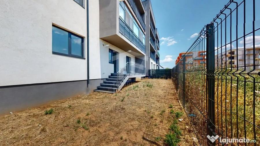 Apartament cu 3 camere semidecomandat în Dobroești