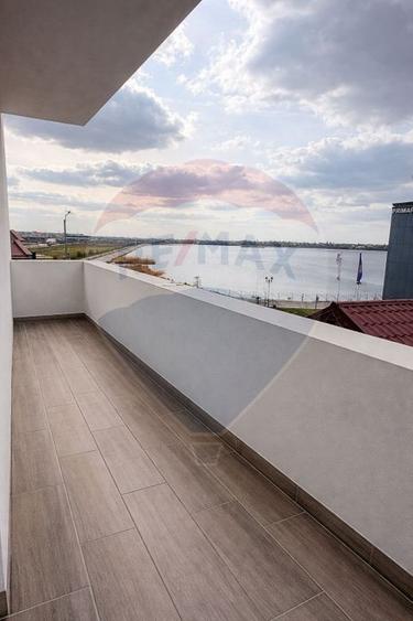 Apartament cu 3 camere decomandat în Cernica