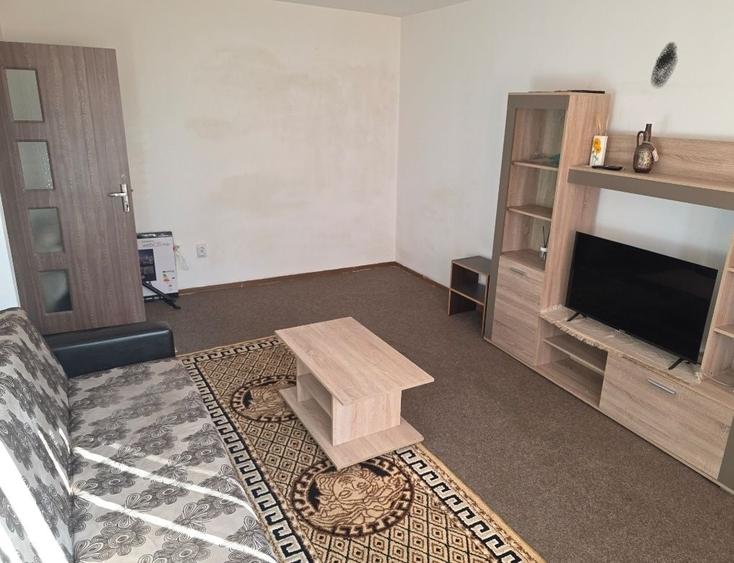 Apartament cu 2 camere decomandat în Prundu