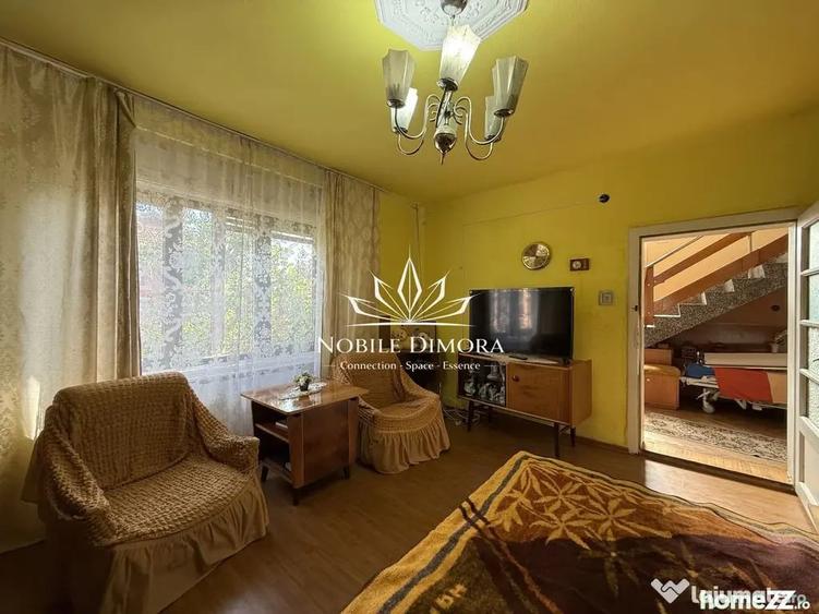 Casă cu 4 camere cu Teren 398 Mp în Central