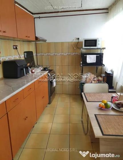 Casă cu 9 camere cu Teren 209 Mp în Eforie