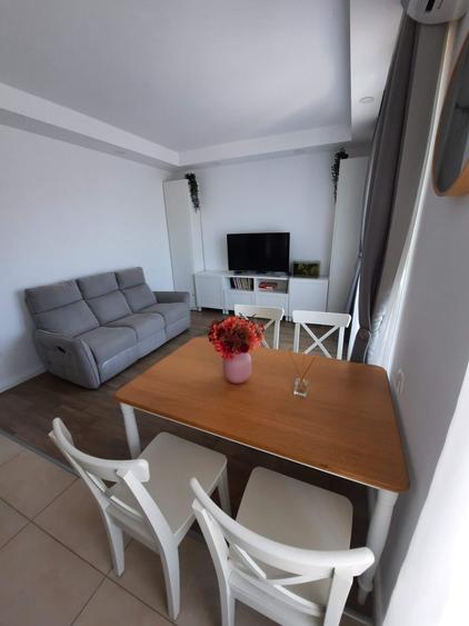 Apartament cu 3 camere decomandat în Pipera