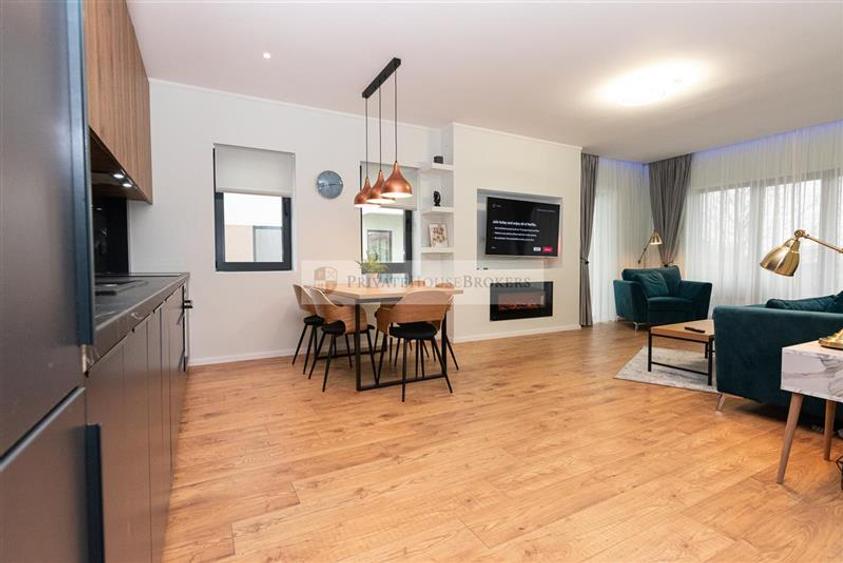 Apartament cu 3 camere semidecomandat, mobilat în Pipera