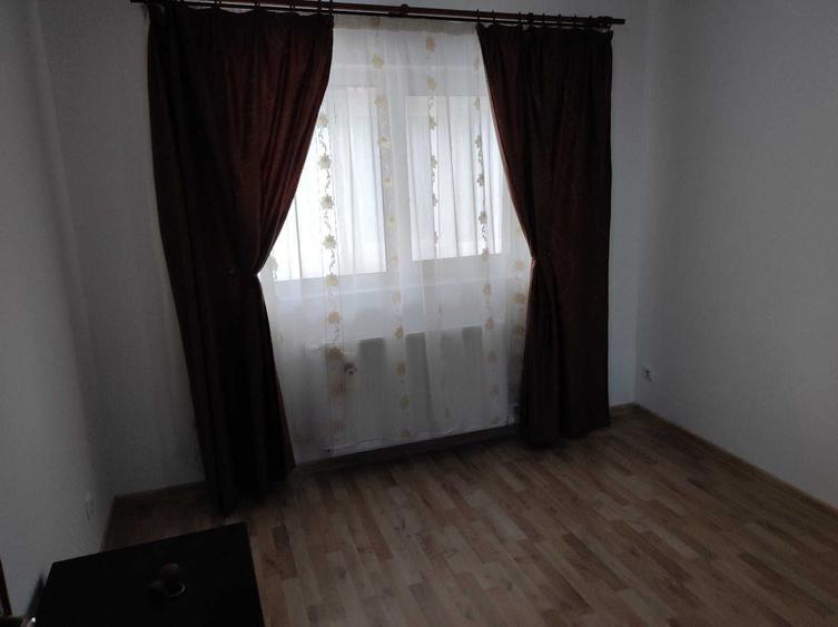 Casă cu 2 camere în Central